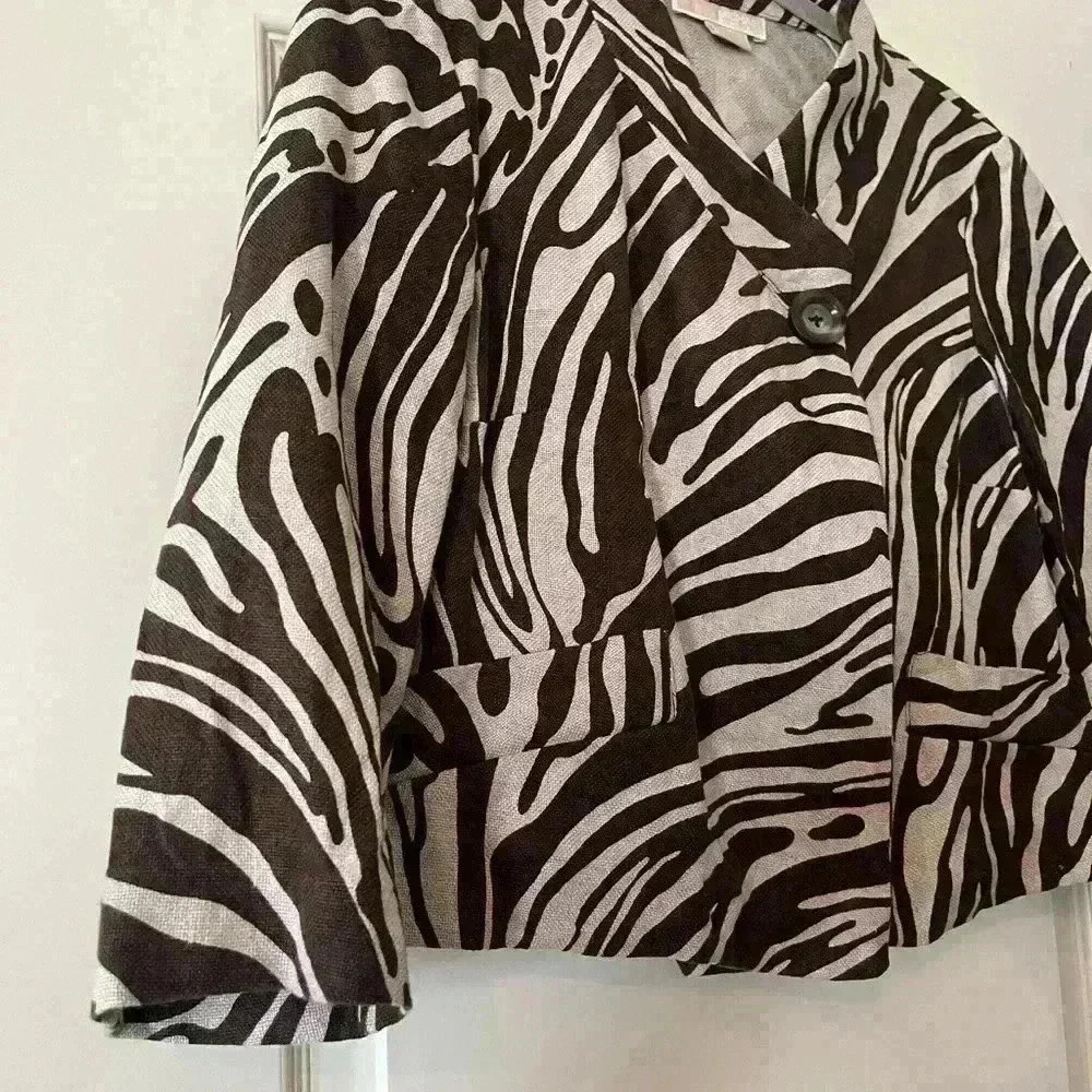 NWOT Michael Kors Brown & White Zebra Jacket Size 12P - Picture 2 of 11